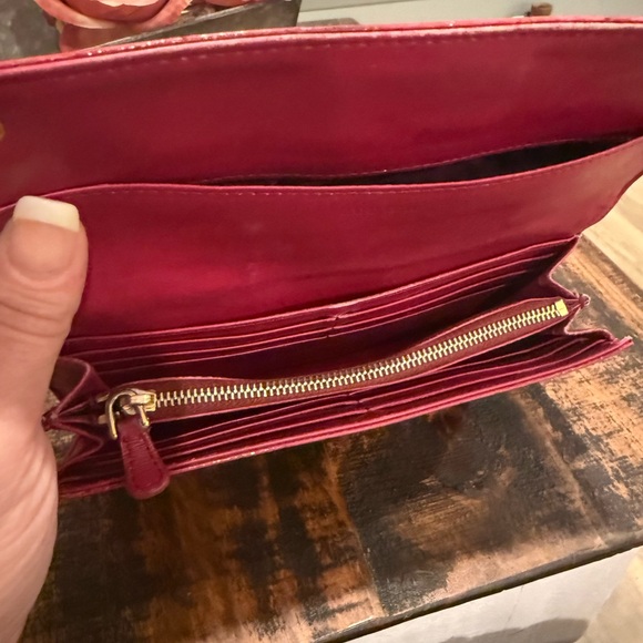 Miu Miu Red Croc-Embossed Clutch with Gold Chain W/COA - Picture 8 of 16